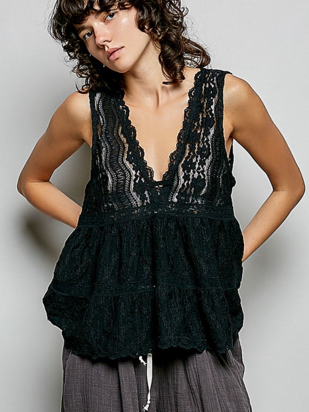 POL Black Lace V-Neck Sleeveless Peplum Top